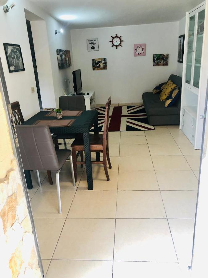Little House Fiera Di Roma Apartment Ponte Galeria Ngoại thất bức ảnh